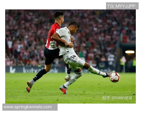 杭州足球队在挑战赛中的默契配合与战术执行分析 杭州足球队在挑战赛中的默契配合与战术执行分析