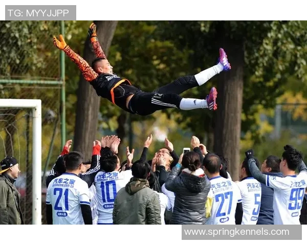 足球明星经典动作模仿大赛展现球场魅力与风采 足球明星经典动作模仿大赛展现球场魅力与风采