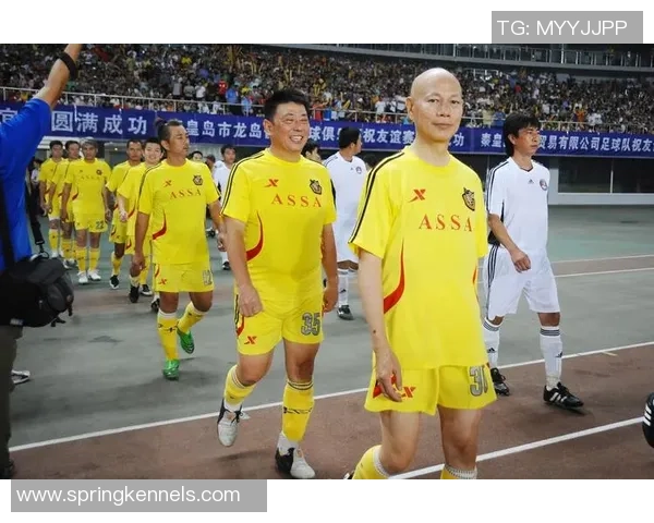 马群耀心目中的足球偶像与他喜爱的明星球员风采解析 马群耀心目中的足球偶像与他喜爱的明星球员风采解析